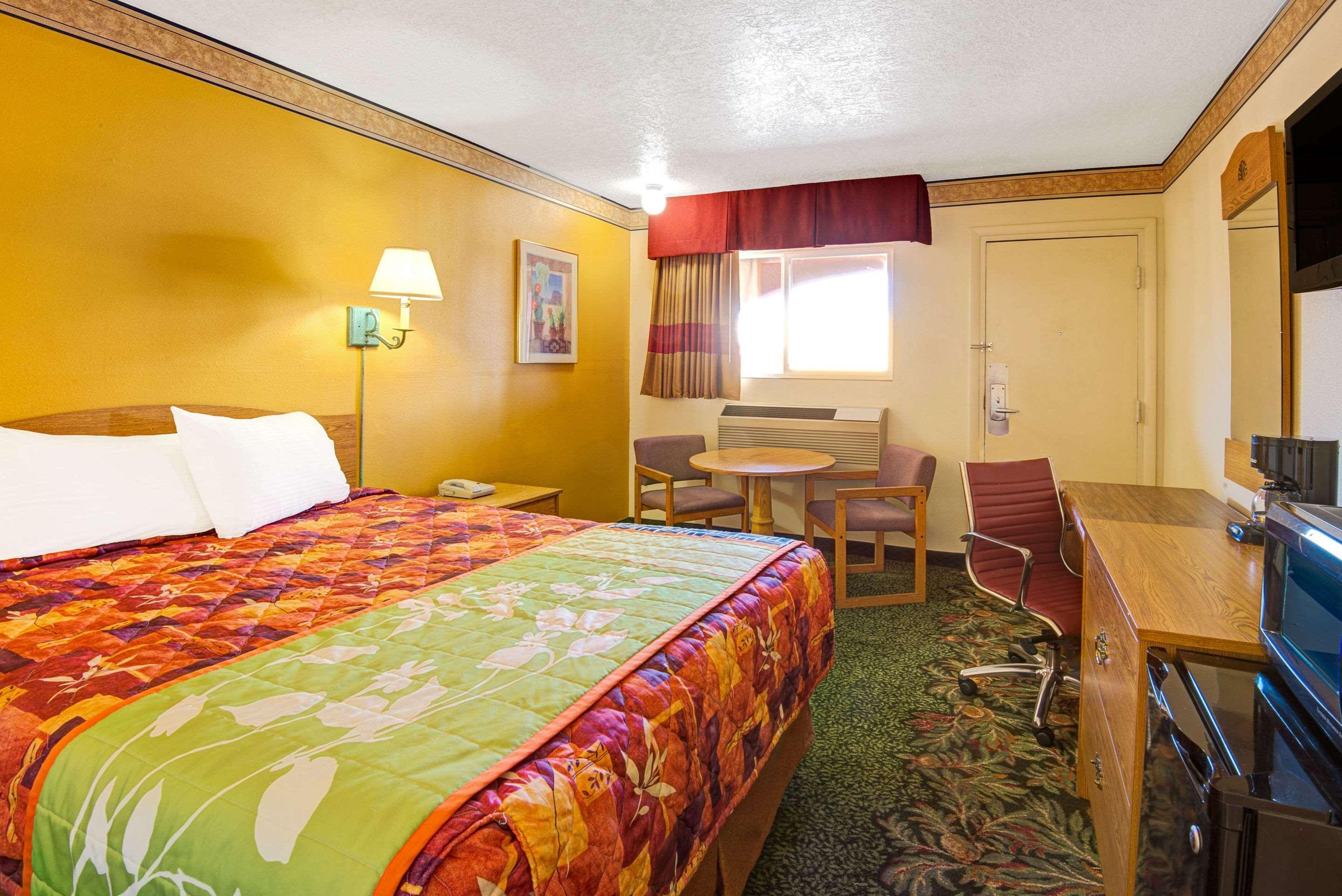 Rodeway Inn Albuquerque Downtown On Rt 66 Exterior foto